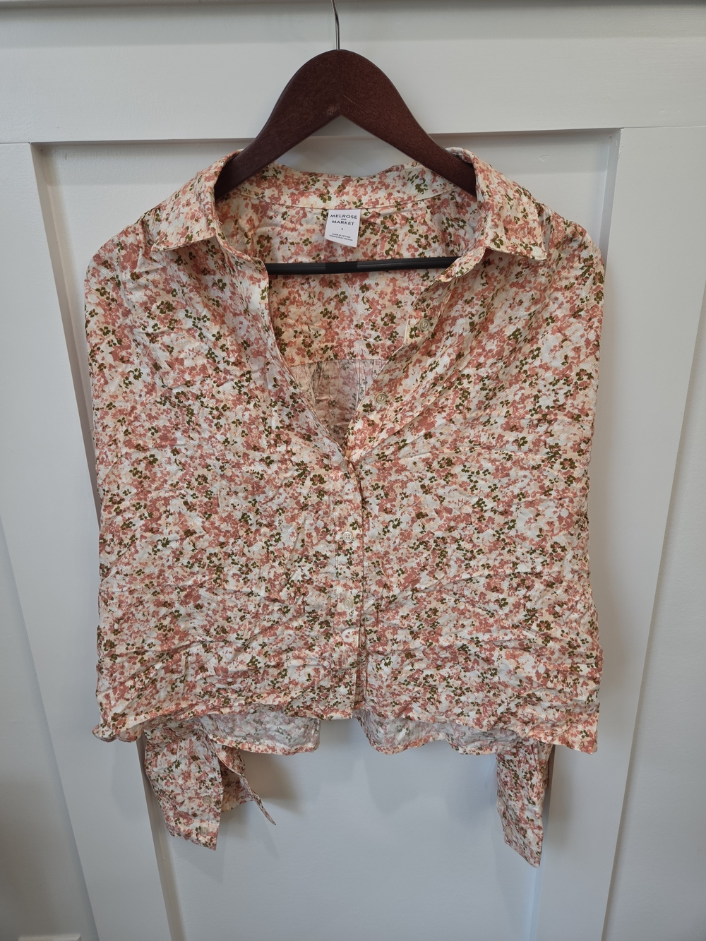 Pink Floral Tie-Hem Button-Up Blouse